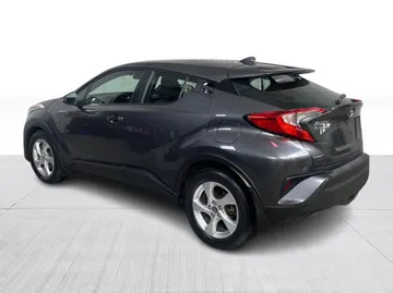 2018 Toyota C-HR - image 10