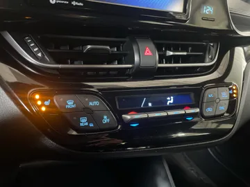 2018 Toyota C-HR - image 19