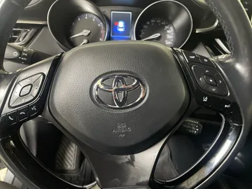 2018 Toyota C-HR - image 16