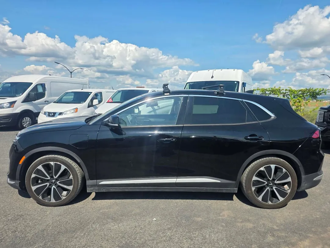 2023 VinFast VF 8 for sale - photo 4
