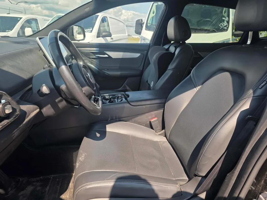 2023 VinFast VF 8 Plus AWD, photo 7
