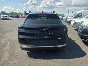 2023 VinFast VF 8 - image 6