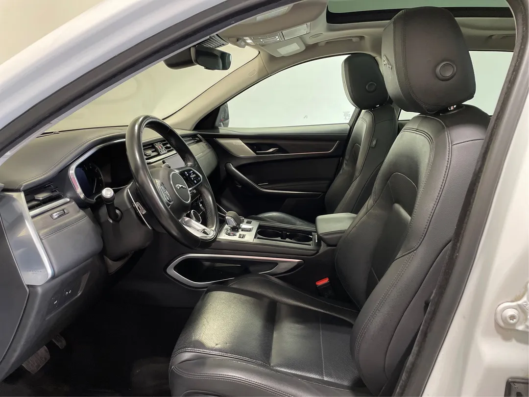 2021 Jaguar F-PACE — photo 3