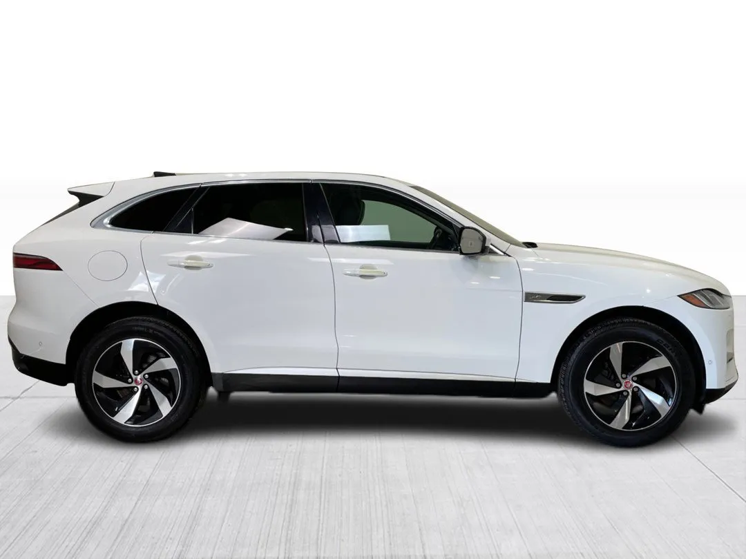 2021 Jaguar F-PACE — photo 2