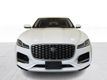 2021 Jaguar F-PACE - image 9