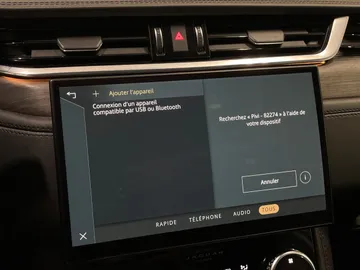 2021 Jaguar F-PACE - image 27
