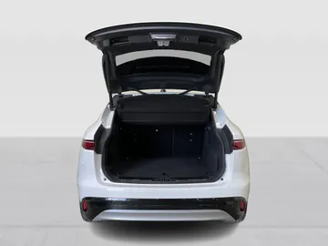 2021 Jaguar F-PACE - image 14