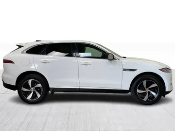 2021 Jaguar F-PACE - image 2