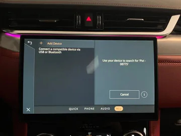 2023 Jaguar F-PACE - image 25