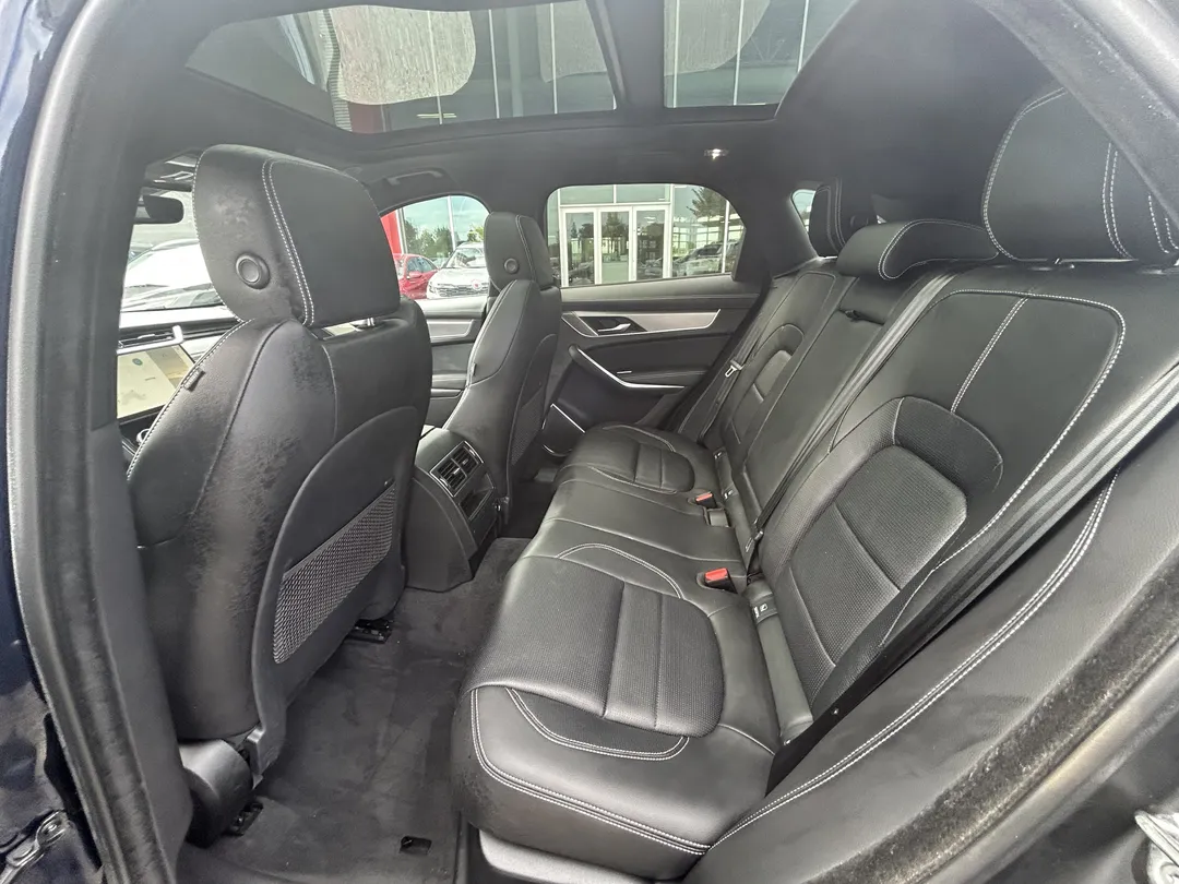 2022 Jaguar F-PACE P250 R-Dynamic S AWD, photo 7