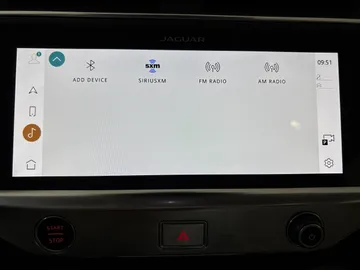 2022 Jaguar I-PACE - image 35