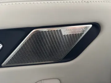 2022 Jaguar I-PACE - image 28