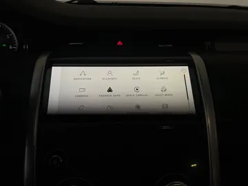 2023 Land Rover Discovery Sport - image 8