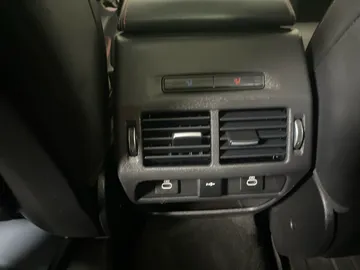 2023 Land Rover Discovery Sport - image 33