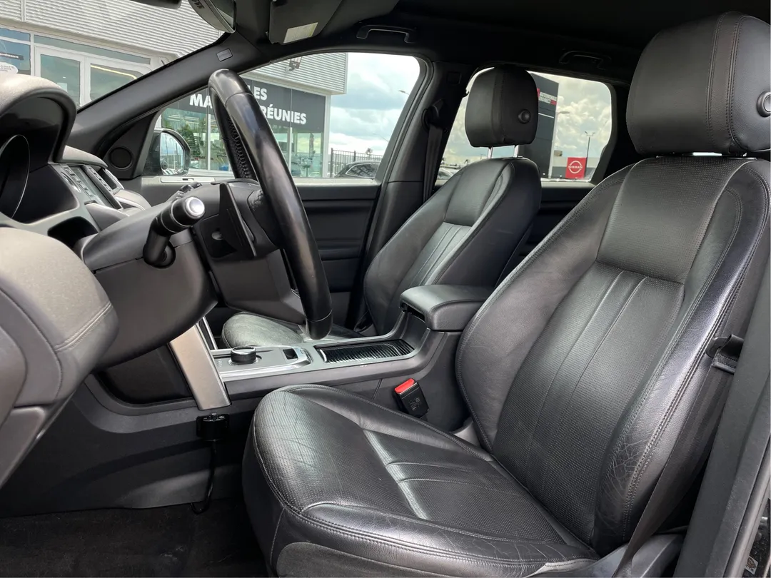 2018 Land Rover Discovery Sport — photo 3
