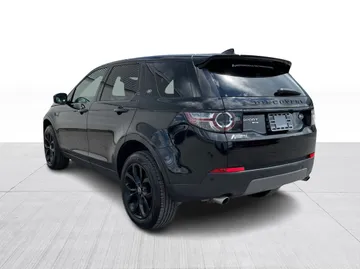 2018 Land Rover Discovery Sport - image 12