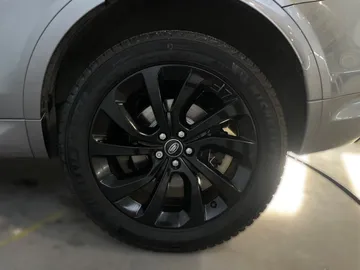 2023 Land Rover Discovery Sport - image 19