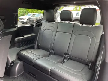 2023 Land Rover Defender - image 28