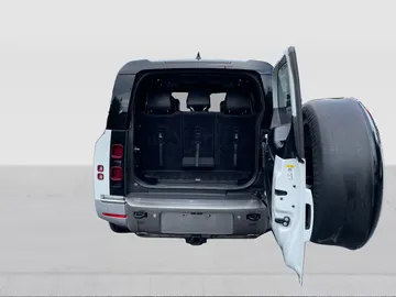 2023 Land Rover Defender - image 14