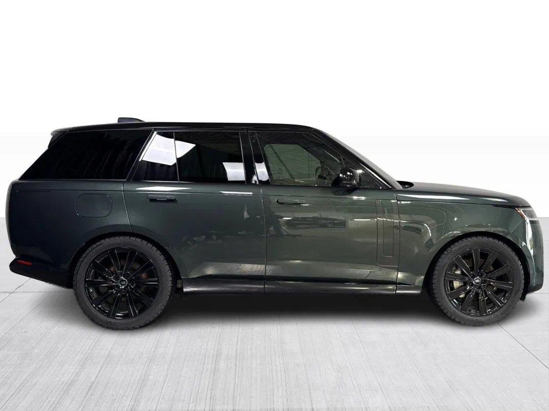 2023 Land Rover Range Rover — photo 2
