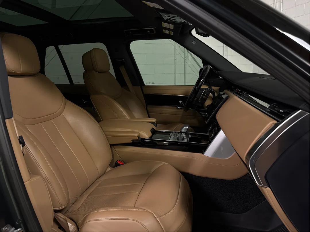 2023 Land Rover Range Rover — photo 3