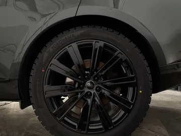 2023 Land Rover Range Rover - image 7