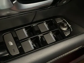 2016 Land Rover Range Rover Evoque - image 22