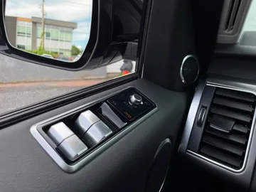2022 Land Rover Range Rover Sport - image 26