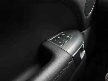 2022 Land Rover Range Rover Sport - image 18