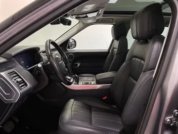 2022 Land Rover Range Rover Sport - image 3