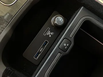 2021 Land Rover Range Rover Sport - image 31