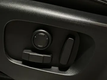 2021 Land Rover Range Rover Sport - image 19