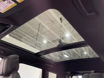 2021 Land Rover Range Rover Sport - image 6