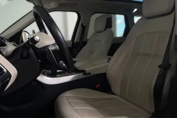 2022 Land Rover Range Rover Sport - image 10