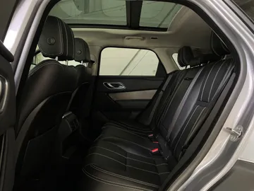 2020 Land Rover Range Rover Velar - image 15