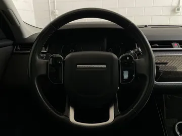 2020 Land Rover Range Rover Velar - image 18