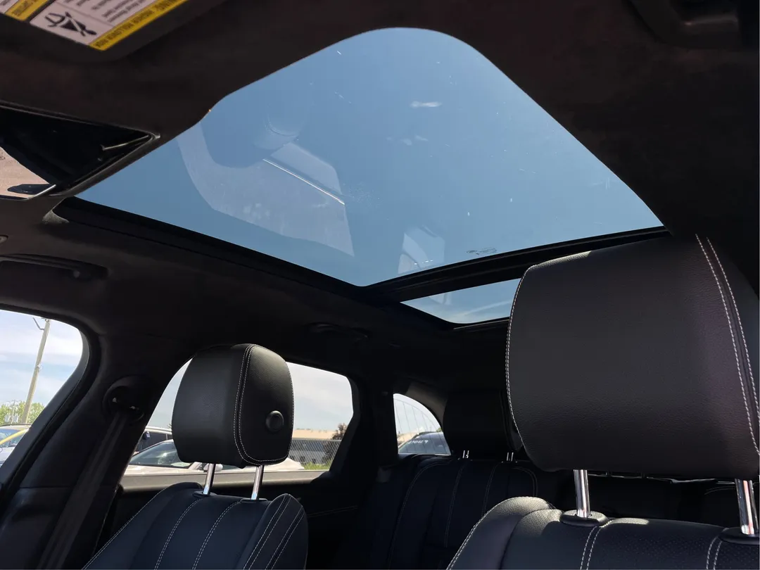 2023 Land Rover Range Rover Velar — photo 5