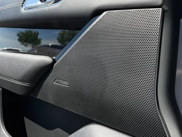 2023 Land Rover Range Rover Velar - image 24