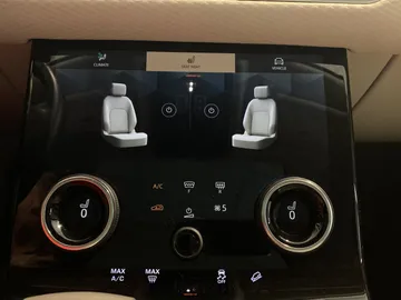 2022 Land Rover Range Rover Velar - image 29