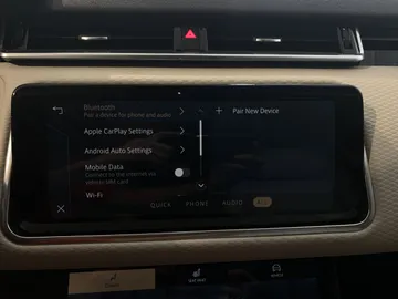 2022 Land Rover Range Rover Velar - image 33