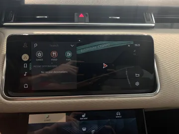 2022 Land Rover Range Rover Velar - image 23