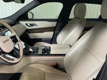 2023 Land Rover Range Rover Velar - image 3