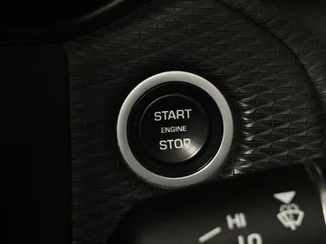 2020 Land Rover Range Rover Velar - image 33