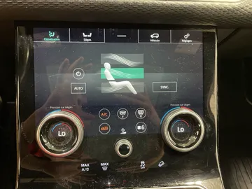 2020 Land Rover Range Rover Velar - image 21