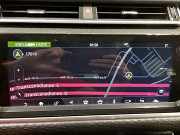 2020 Land Rover Range Rover Velar - image 31