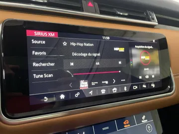 2020 Land Rover Range Rover Velar - image 36