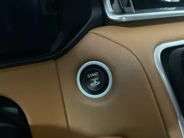 2020 Land Rover Range Rover Velar - image 28