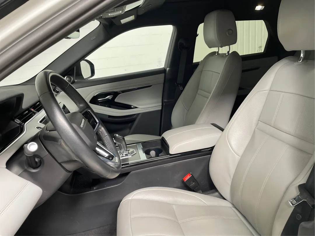 2023 Land Rover Range Rover Evoque — photo 3