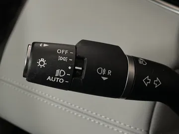 2023 Land Rover Range Rover Evoque - image 18