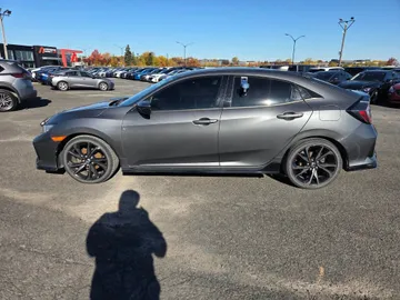2019 Honda Civic - image 2